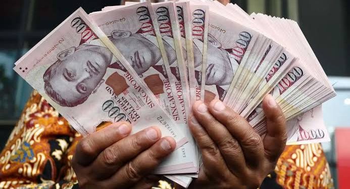 Dolar Singapura Tembus Rp 14.100, Ringgit Malaysia Rp 4.421