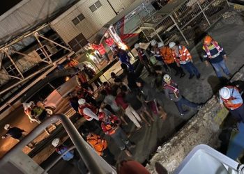 2 Kapal Pertamina Evakuasi 17 Kru MV Khatulistiwa 8 di Perairan Tuban