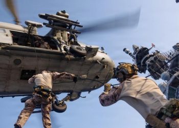 Helikopter AS Hilang dari Radar Usai Kirim Sinyal Darurat di Laut Merah
