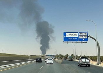 Pesawat Terbakar Kena Roket Houthi, Bandara Saudi Setop Penerbangan